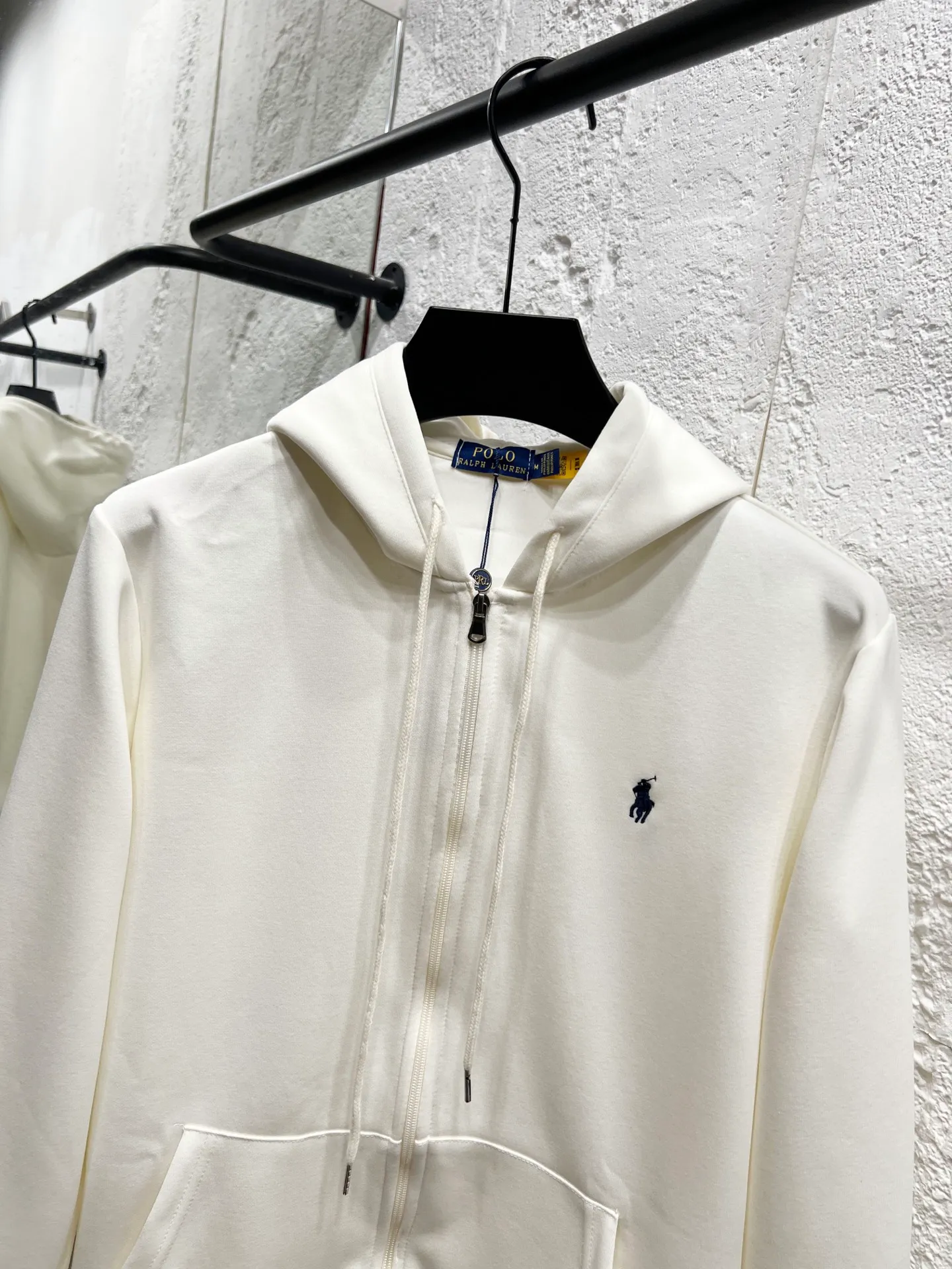 🅿️250 Style number: T65 pure cotton zipper sweatshirt, milky white, black, navy blue, gray, four colors Size: M-90-110kg L-110-130kg XL-130-150kg 2XL-150-170kg Color: milky white